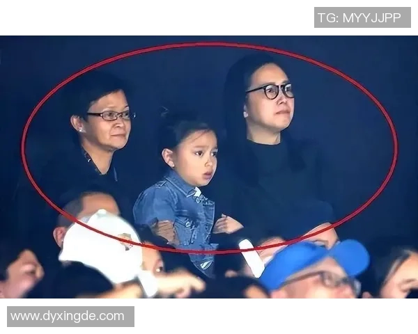 快本舞台上的足球明星们如何展现他们的多才多艺与魅力 快本舞台上的足球明星们如何展现他们的多才多艺与魅力