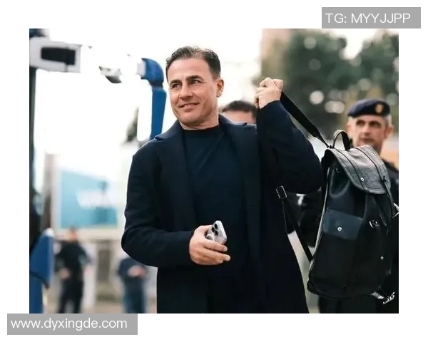 长胡子的足球明星男在绿茵场上的传奇故事与不凡魅力 长胡子的足球明星男在绿茵场上的传奇故事与不凡魅力