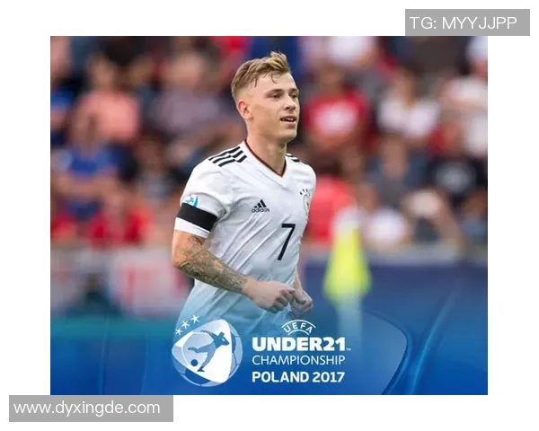 当今足球界的超级巨星他如何改变了比赛的格局与未来发展